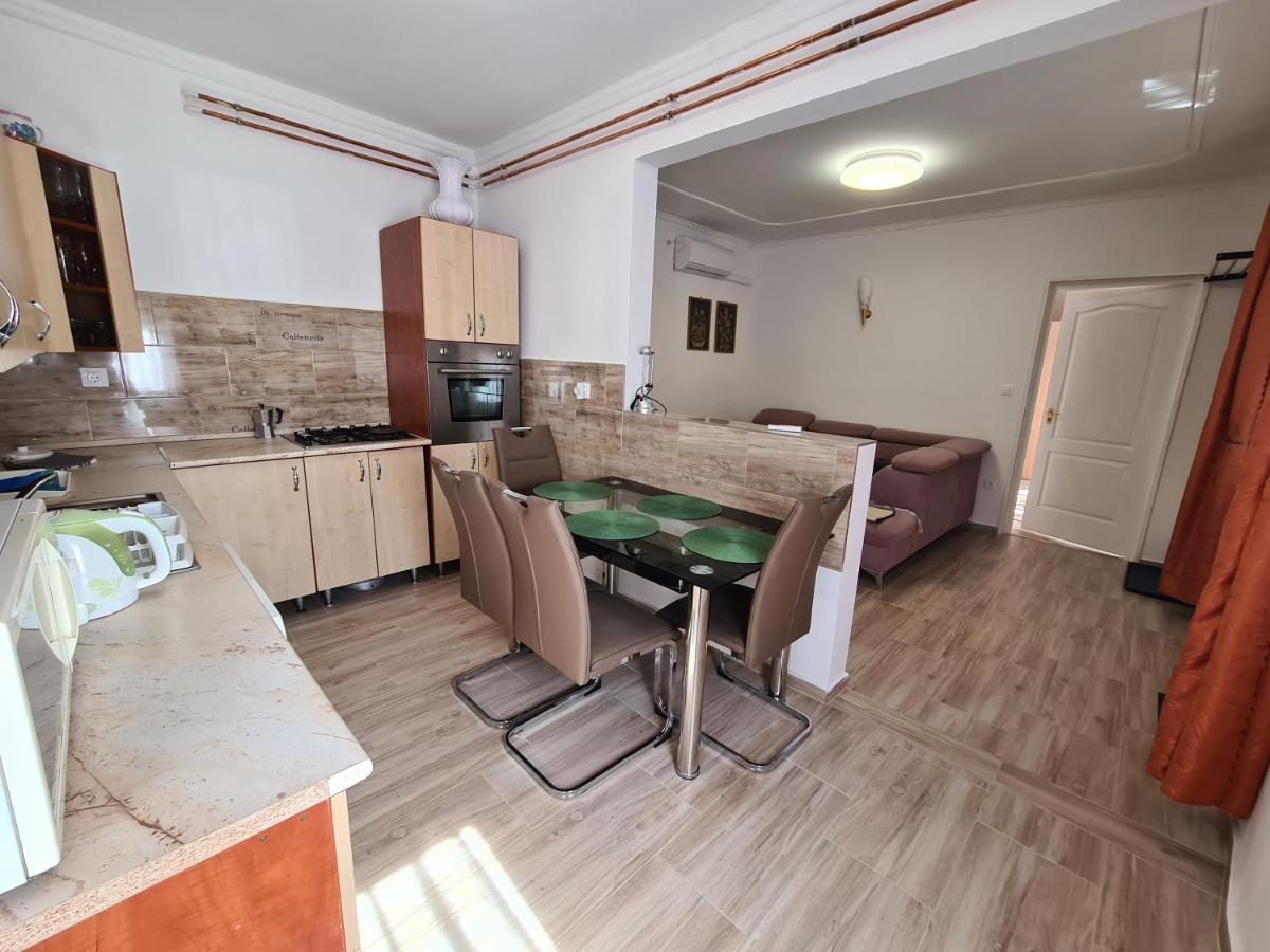 Kriszta Apartman Балатондьёрёк Экстерьер фото